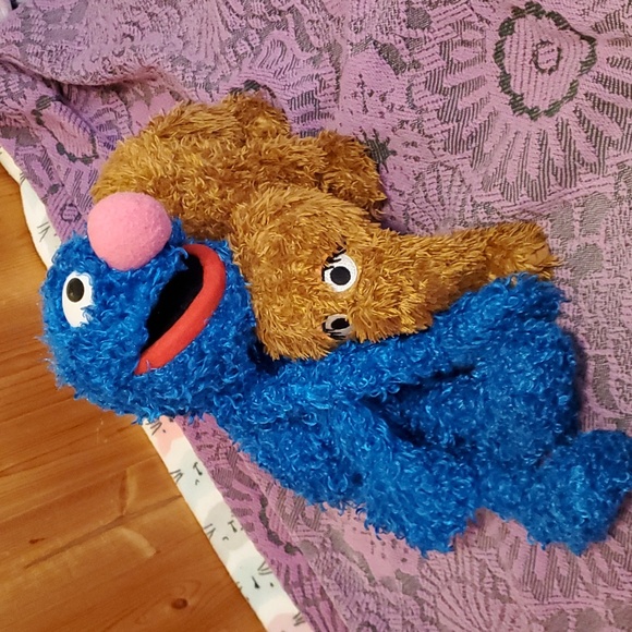 medium sized Sesame Street plush friends - Picture 9 of 9